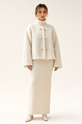 Fuzzy brushed short coat double-breasted round neck, cream — front view