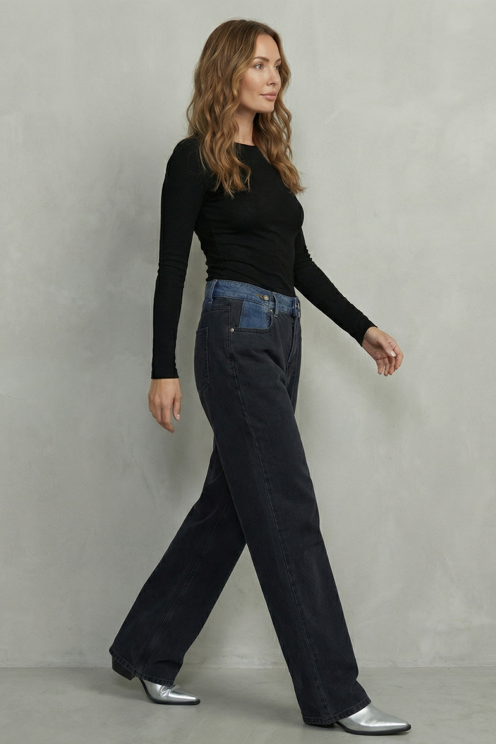 contrast waist wide-leg jeans, black - worn view